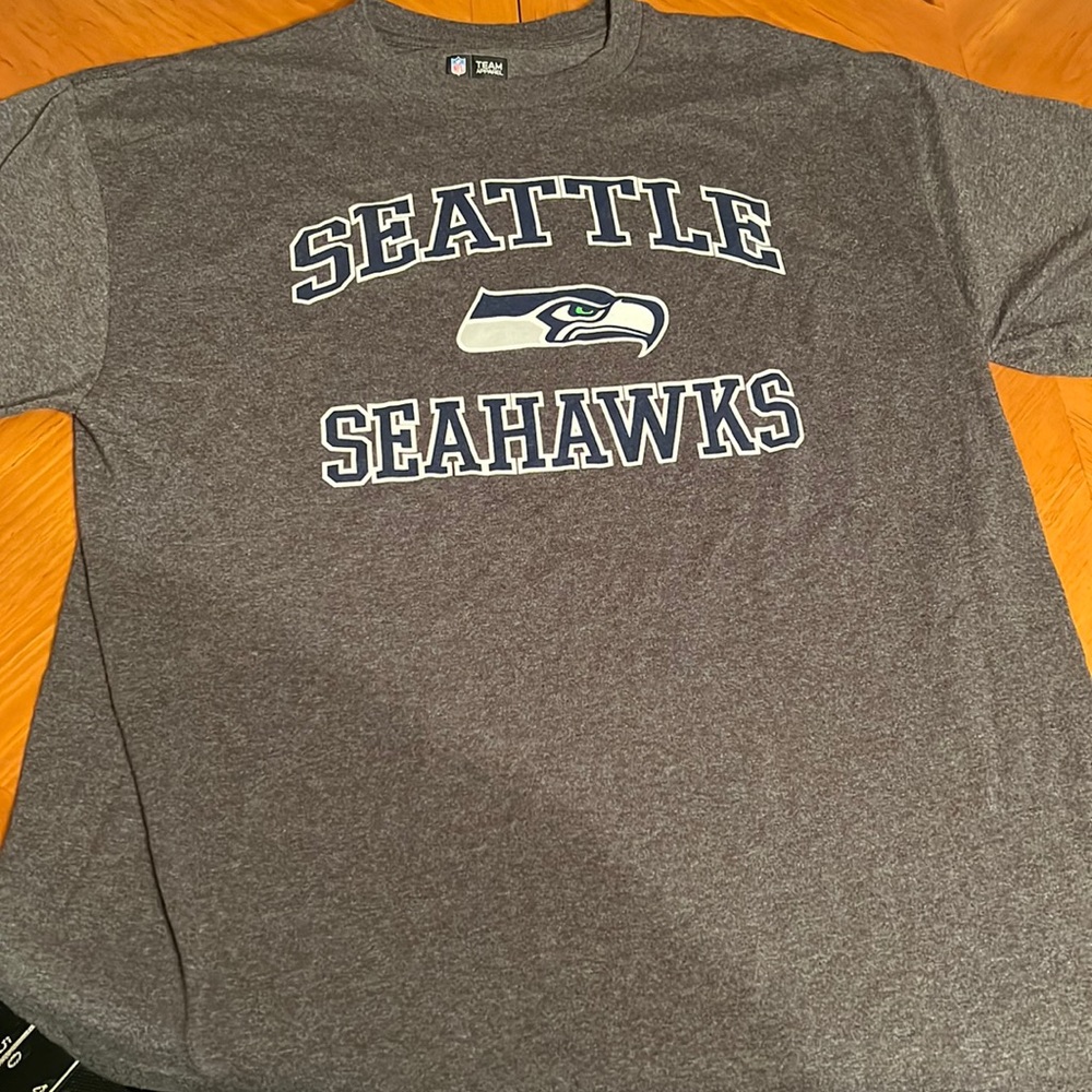 Seattle Seahawks T-shirt size XL